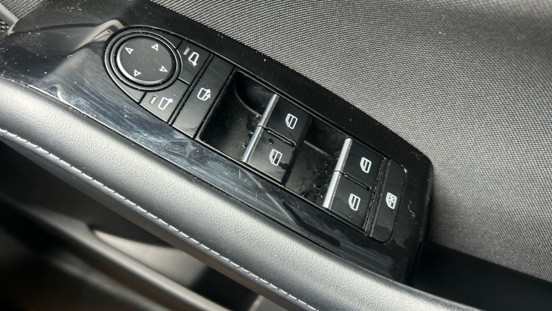 Mazda Cx-30 2.0 e-Skyactiv G MHEV SE-L Lux 5dr Auto Petrol Hatchback